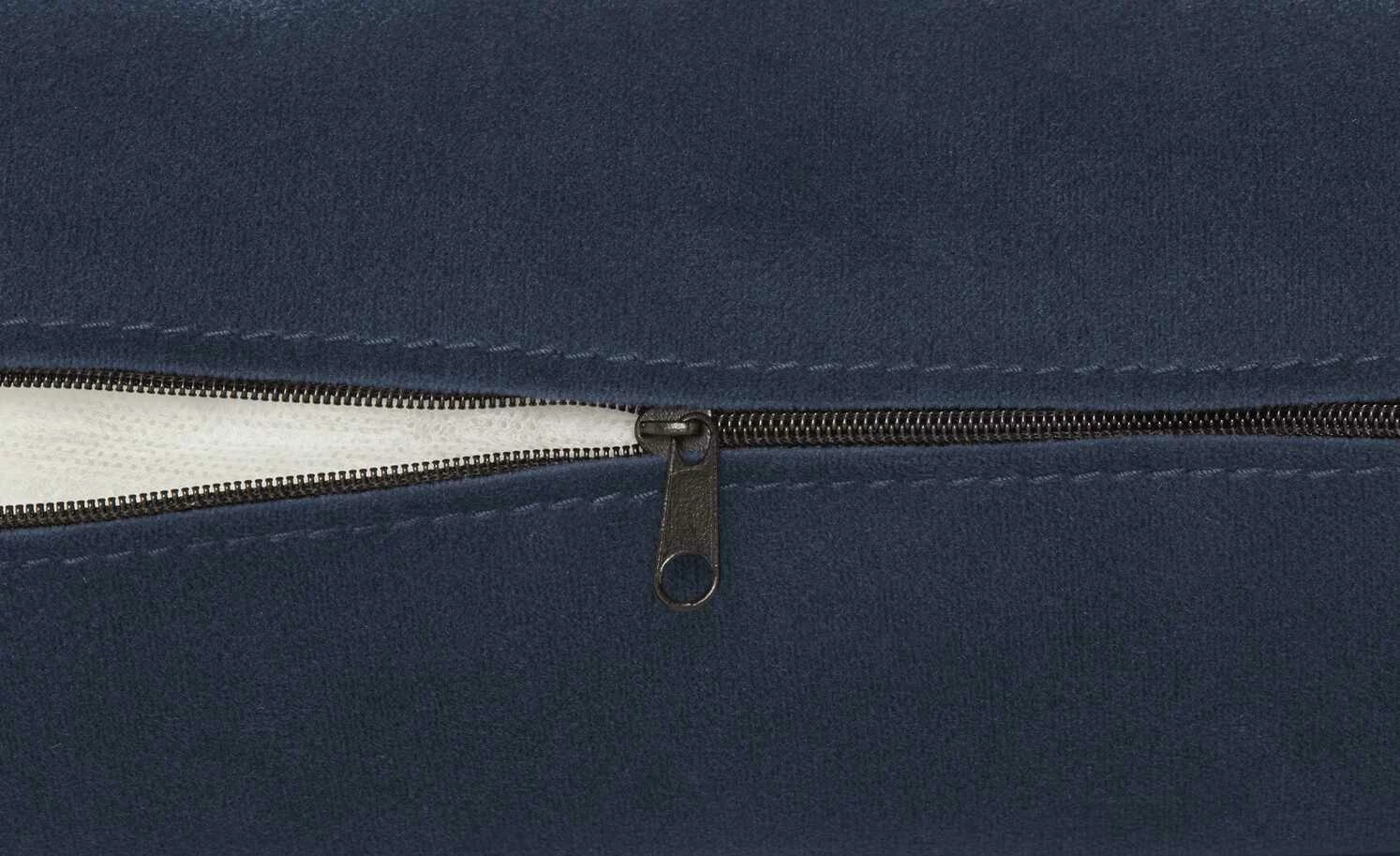 meinSofa Nierenkissen Grace | Marine (Dunkelblau) 6 meinSofa Nierenkissen Grace | Marine (Dunkelblau) – Bild 4