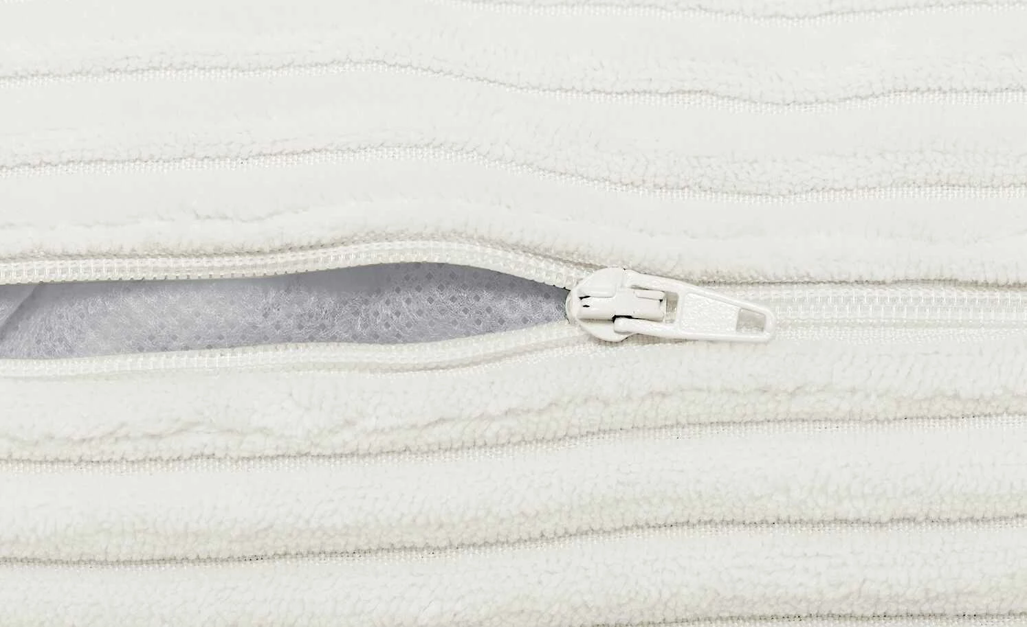 VIVA Kissen Sila | Snow (Weiß) 4 VIVA Kissen Sila | Snow (Weiß) – Bild 2