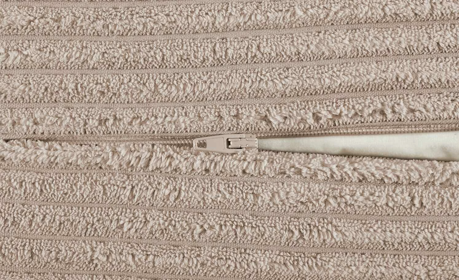 VIVA Flatterkissen Sila | Taupe (Hellbraun) 6 VIVA Flatterkissen Sila | Taupe (Hellbraun) – Bild 4