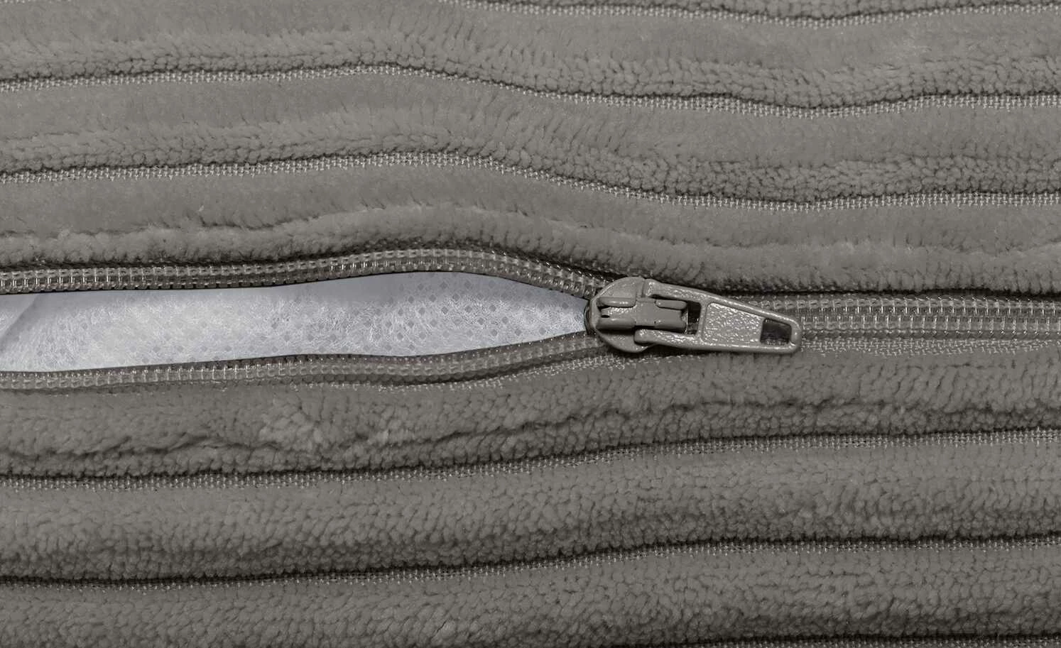 VIVA Kissen Sila | Dark Grey (Anthrazit) 4 VIVA Kissen Sila | Dark Grey (Anthrazit) – Bild 2