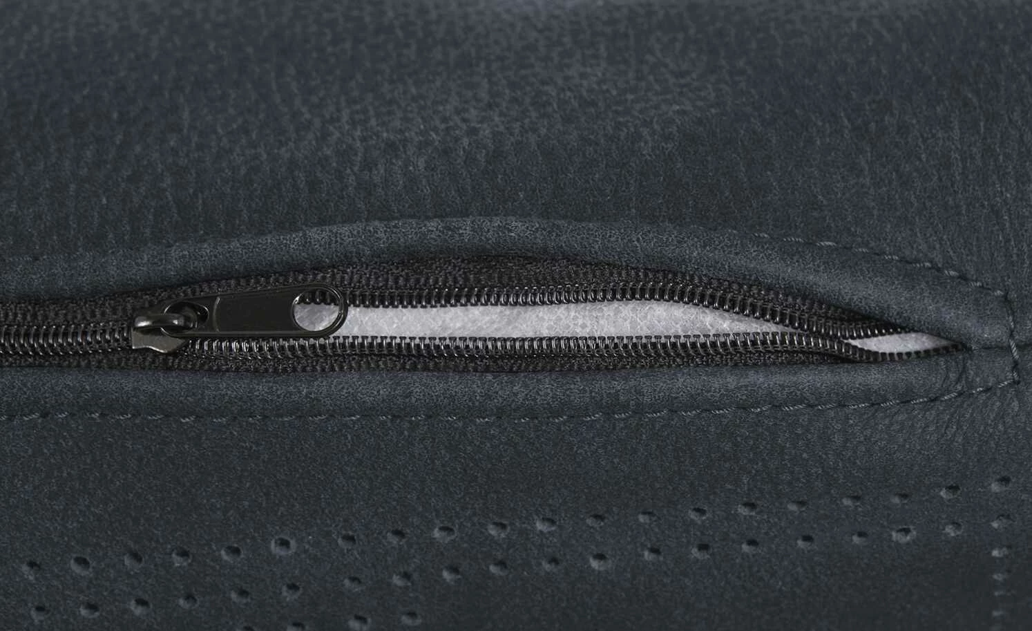 meinSofa Nierenkissen Fiona | Nightblue (Dunkelblau) 5 meinSofa Nierenkissen Fiona | Nightblue (Dunkelblau) – Bild 3